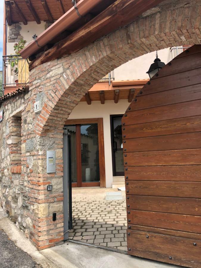 Tree House Διαμέρισμα Polpenazze del Garda Εξωτερικό φωτογραφία